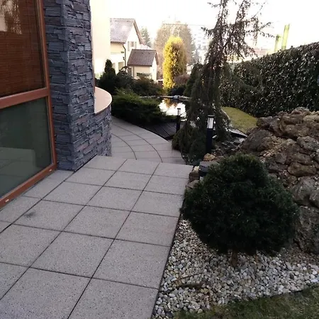 2 Izbovy Sabi דירה *