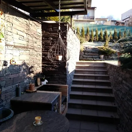 2 Izbovy Sabi Apartman